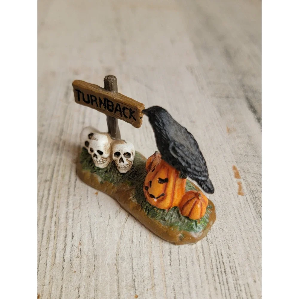 Village turn back sign Halloween crow pumpkin accessory skull bird home